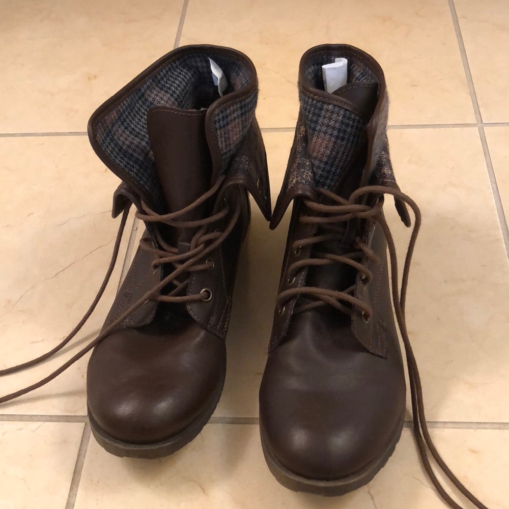 Rock and candy fall boots